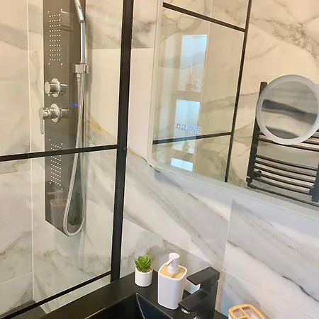 Buda Side Comfort Apartman *